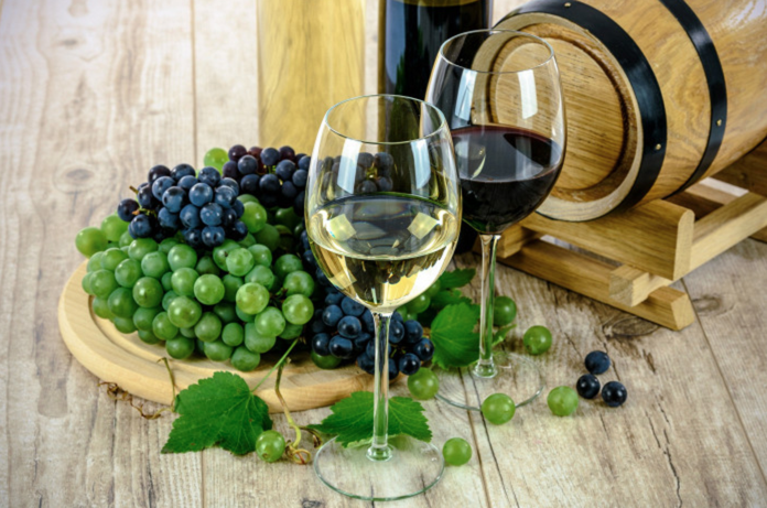 Ноябрь — праздник молодого вина во Франции Beaujolais Nouveau